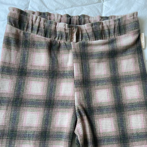 Thalia Sodi - Plaid loungewear set top and pants - Picture 3 of 14